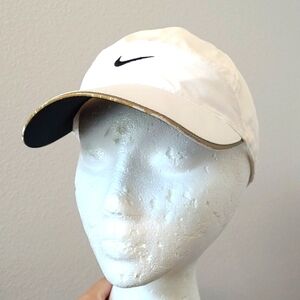 Nike White Baseball Hat